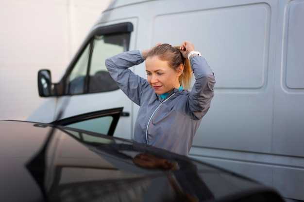Разбор и снятие пластика для доступа к замку