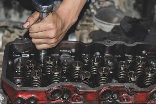 Регулировка зазоров и сборка двигателя в обратной последовательности